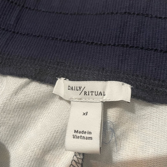 Daily Ritual Pattern Joggers XL - Picture 3 of 3